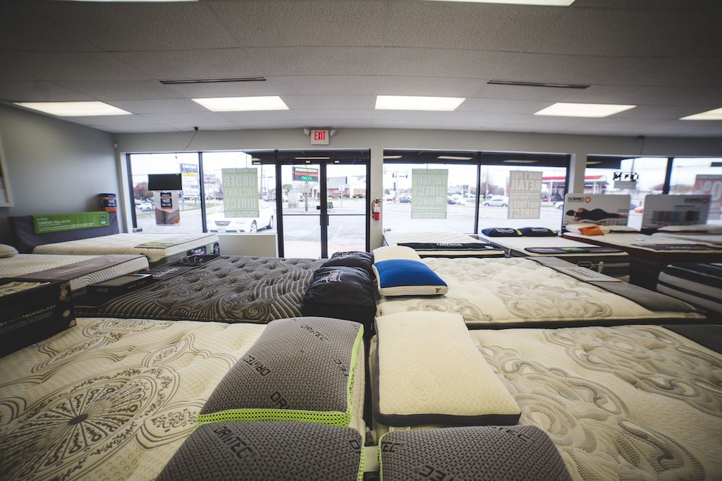 mattress store rolling hills
